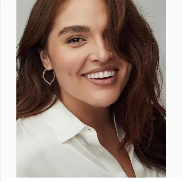 NWOT Kendra Scott Miku Gold Hoop Stud Earring’s - Picture 4 of 5